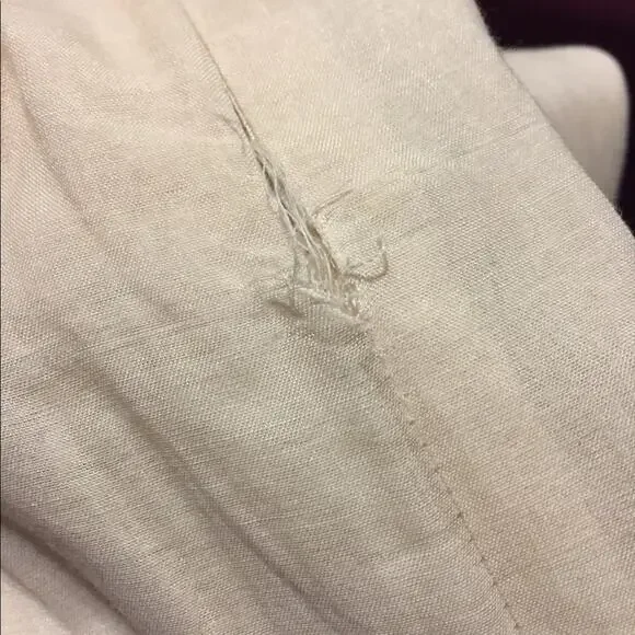 ECI Cream Skirt with Navy Blue Scalloped Embroidered Edge Details, Size 14 - Picture 9 of 13